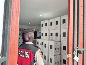 Personel Dit.Samapta Polda Kaltara Laksanakan Patroli Ke Gudang Logistik KPU Provinsi Kaltara