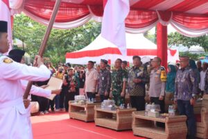 Wakapolda Kaltara Menghadiri Kegiatan Ikrar Peran Serta Masyarakat Dalam Mewujudkan Indonesia Bersinar (Bersih Narkoba)