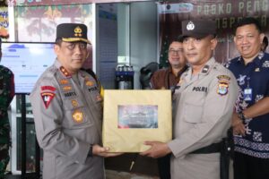 Cek Pos Lilin Kayan 2024 Kota Tarakan, Kapolda Kaltara Pastikan Berikan Pelayanan Prima Kepada Masyarakat