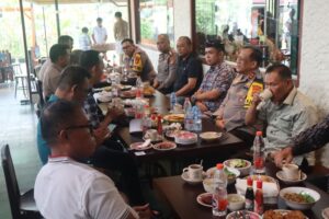 Kapolda Kaltara Gelar “Ngopi Bareng” Bersama Tokoh Masyarakat di Tarakan
