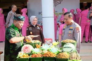 Polda Kaltara Menerima Surprise Dari Gubernur Kaltara dan Unsur TNI Dalam Hari Jadi Polda Kaltara ke 7