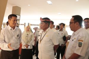 Tinjau Proses Perizinan, Gubernur Pastikan Tidak Ada Pungli
