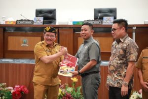 Wagub Sampaikan Nota Pengantar Ranperda RPJMD 2025-2029