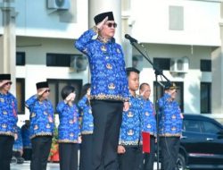Pimpin Apel Korpri, Bupati Wempi Serah kan SK PNS dan Pensiunan