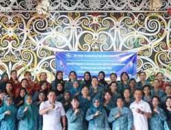 Ketua TP PKK Bulungan Laksanakan Monitoring di Tanjung  Palas Barat.